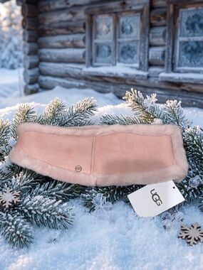 UGG Headband Sheepskin Reversible in Blush Pink Shearling Ear Warmer Women’s NWT